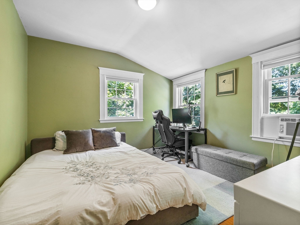 12 Appleby Rd # 2L
