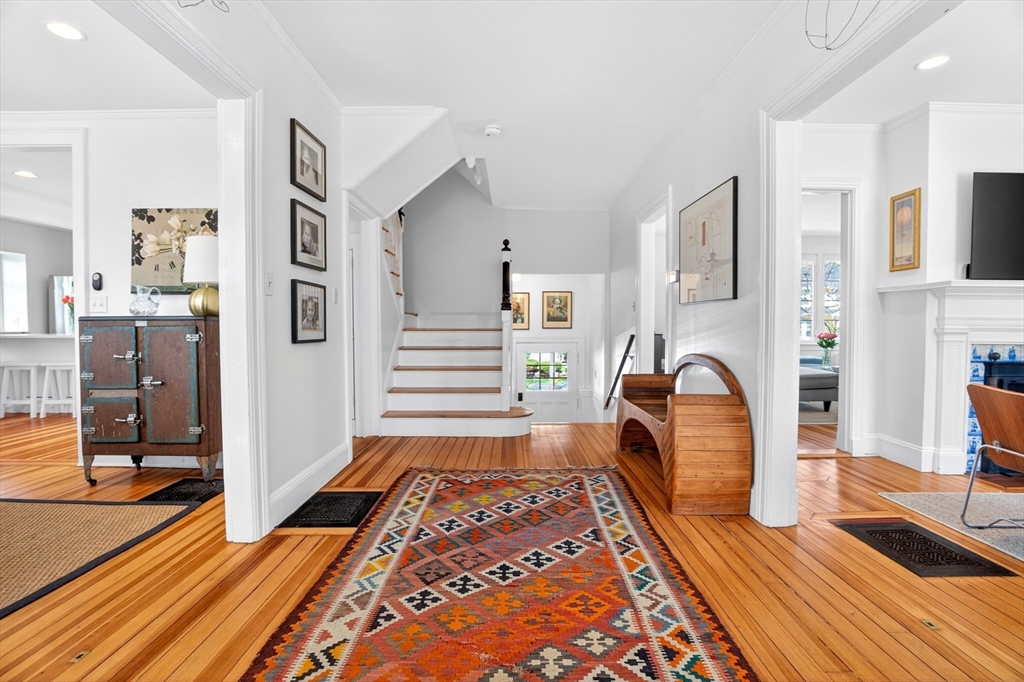 70 Curve St