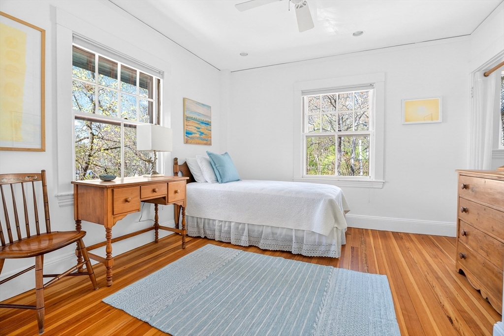 70 Curve St