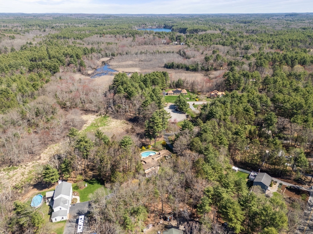 6 Cranberry Ln