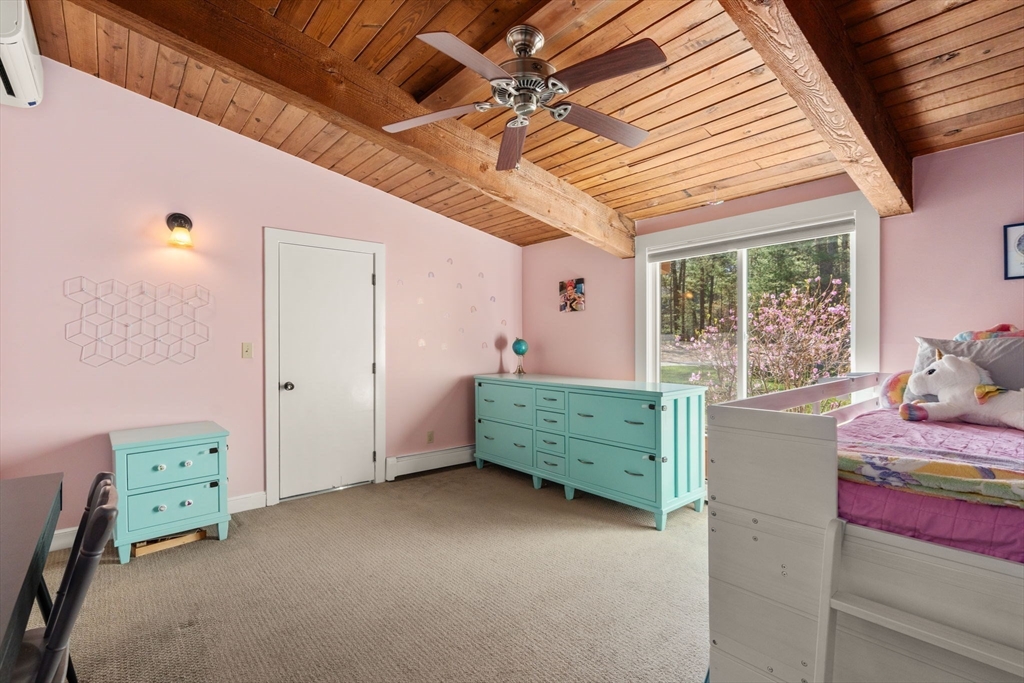 6 Cranberry Ln