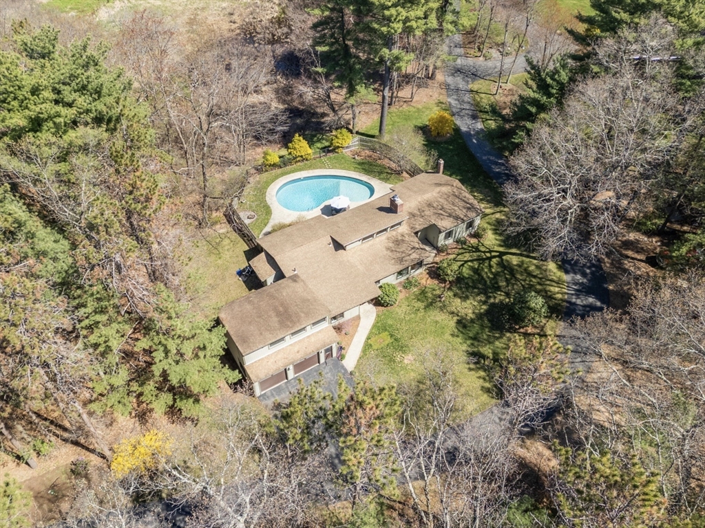 6 Cranberry Ln