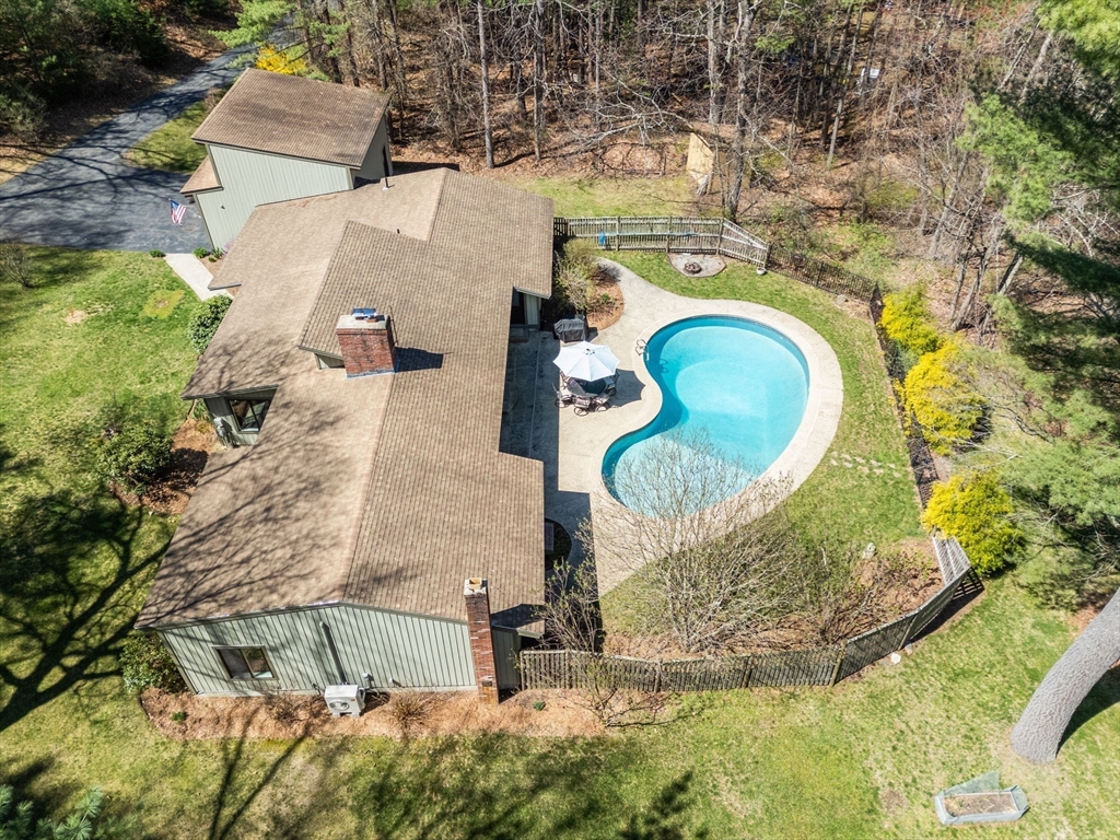 6 Cranberry Ln