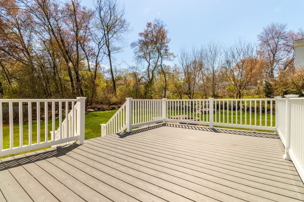 4 Clearview Dr