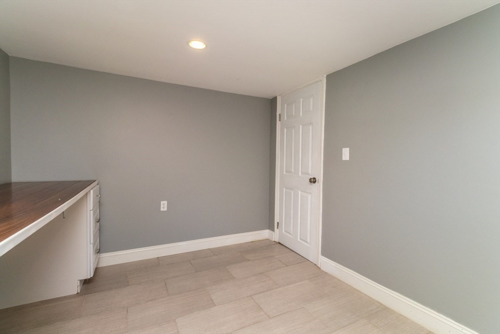 4 Clearview Dr