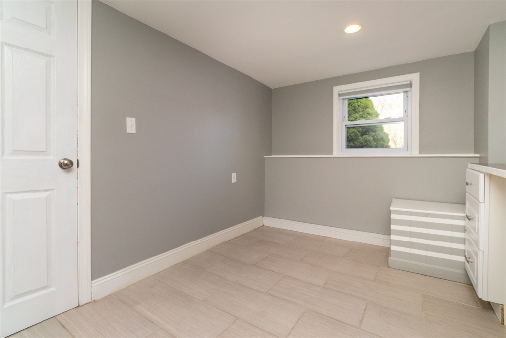 4 Clearview Dr