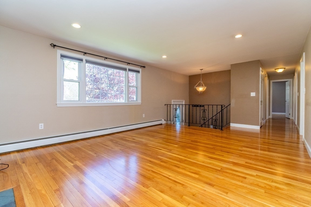 4 Clearview Dr