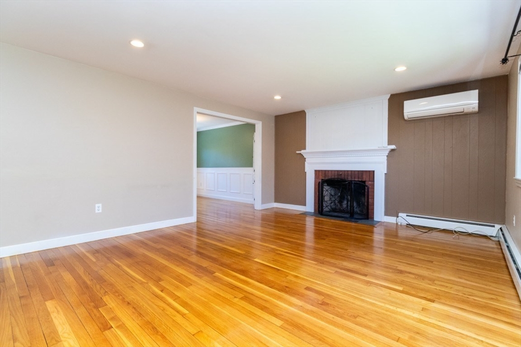 4 Clearview Dr