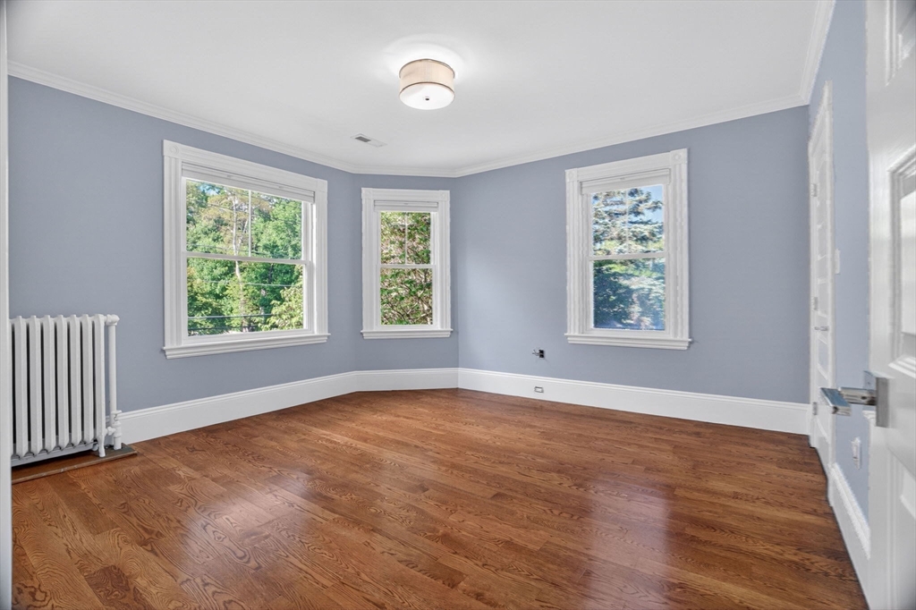 33 Linden Street