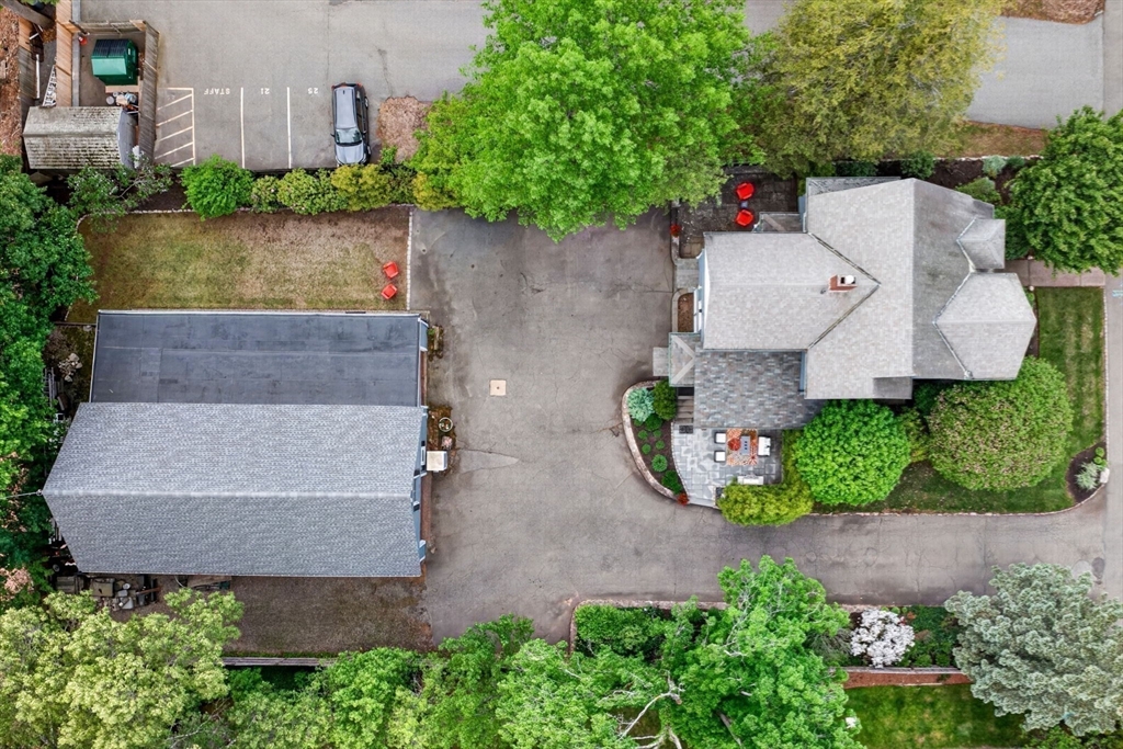 33 Linden Street