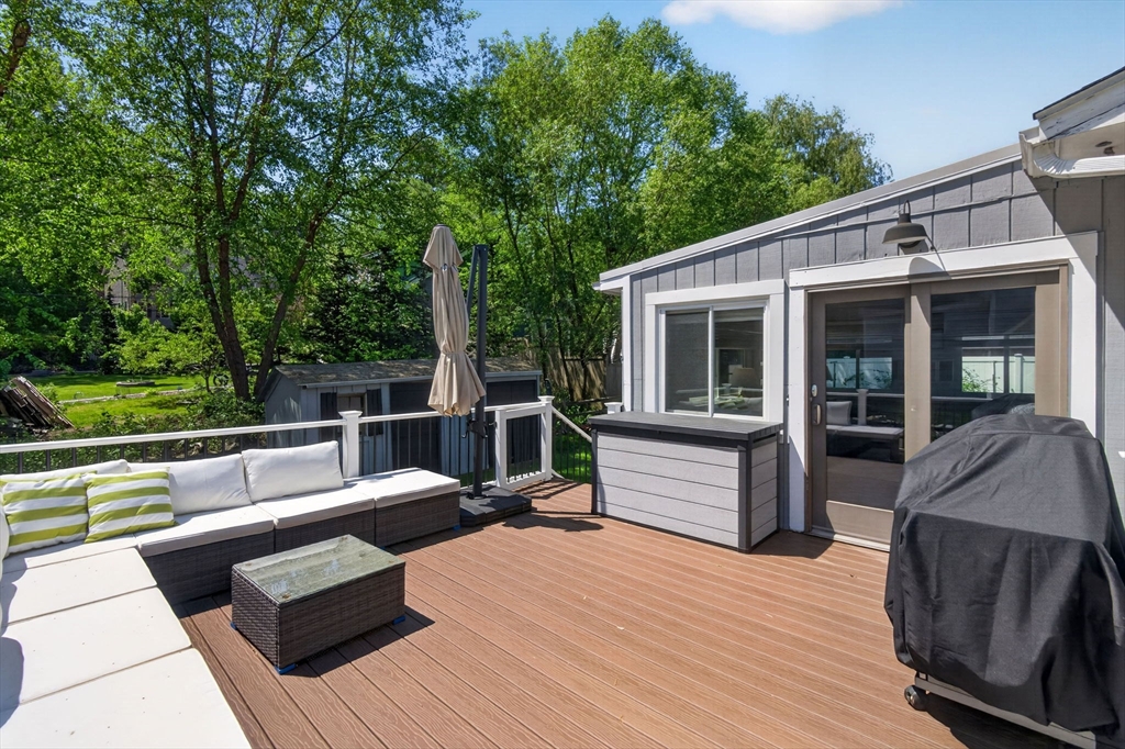 60 Riverview Cir