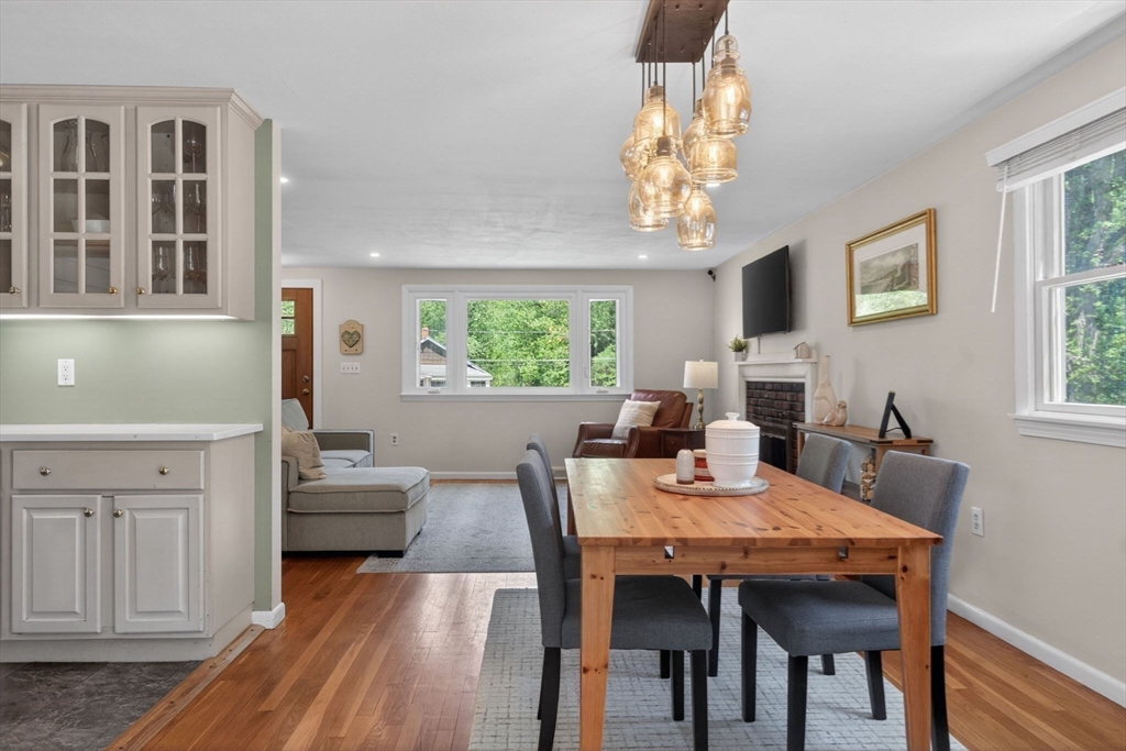 60 Riverview Cir