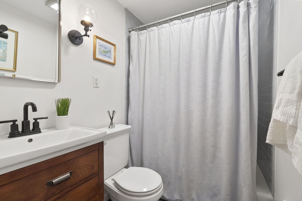 60 Riverview Cir