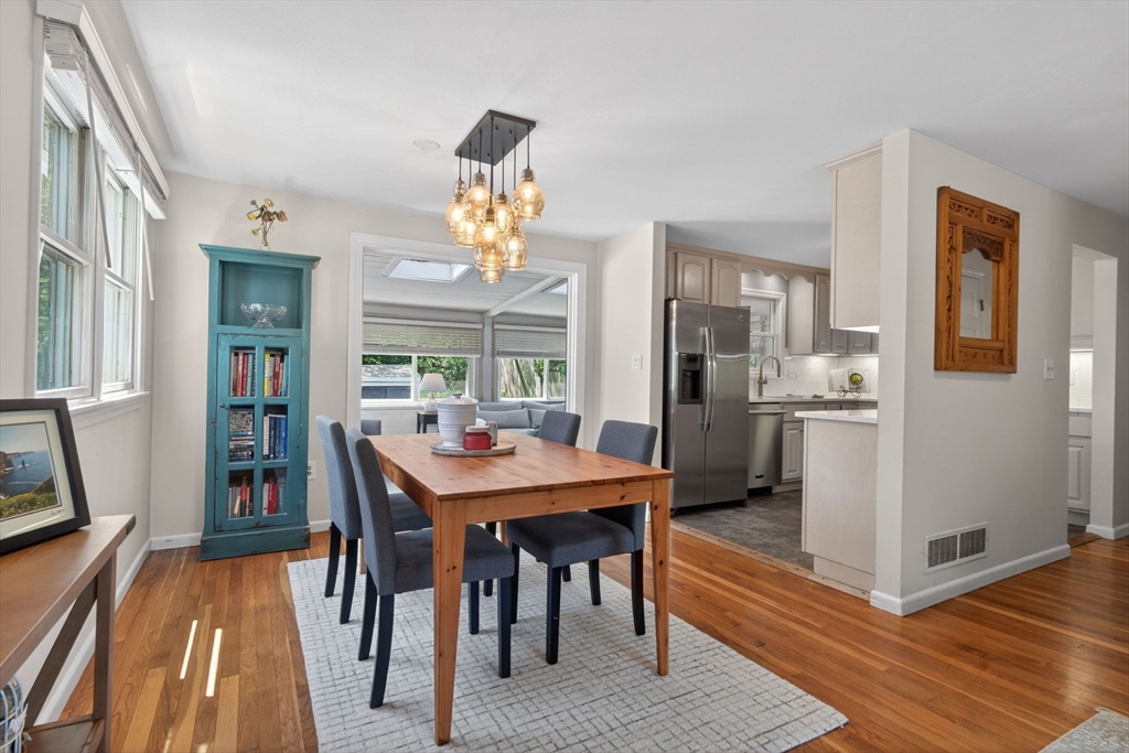 60 Riverview Cir