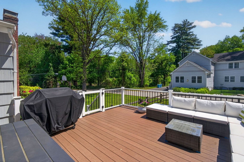 60 Riverview Cir