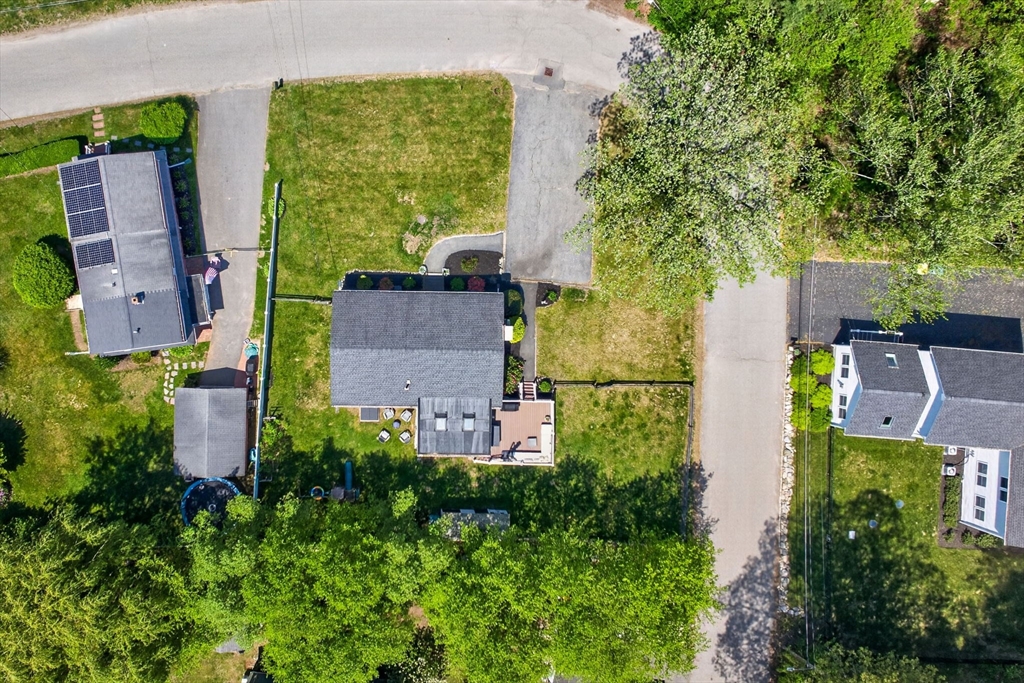60 Riverview Cir
