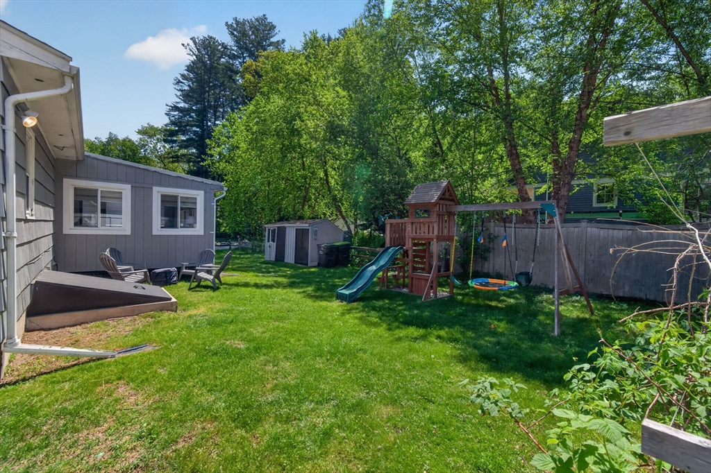 60 Riverview Cir