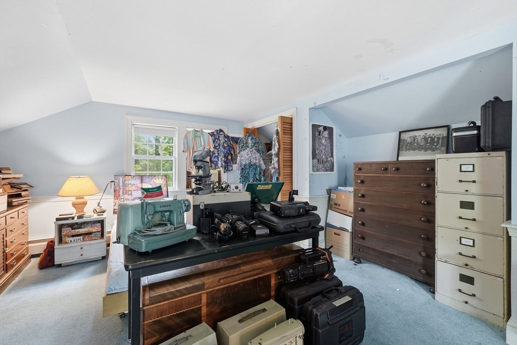 95 Woodridge Rd