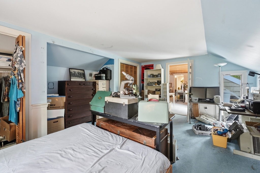 95 Woodridge Rd