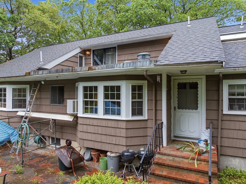 95 Woodridge Rd
