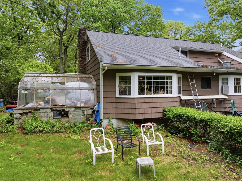 95 Woodridge Rd