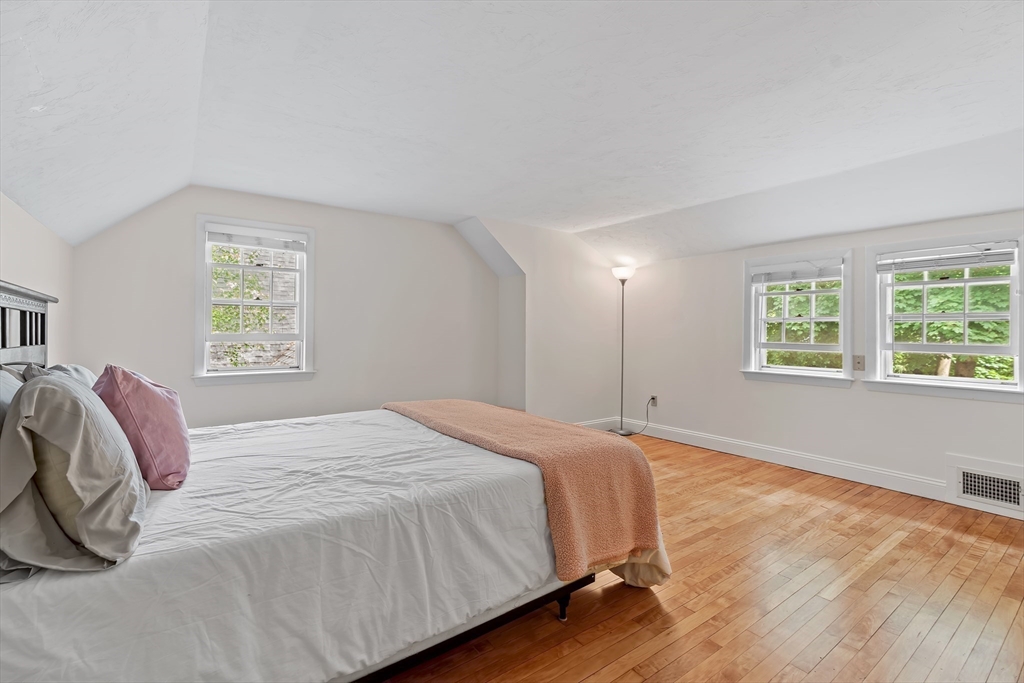 14 Bennett Rd