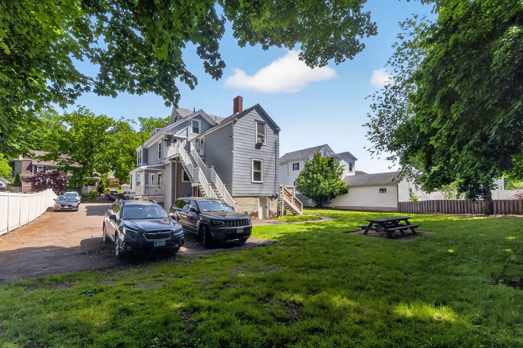 219 Lynn Fells Pkwy # 3