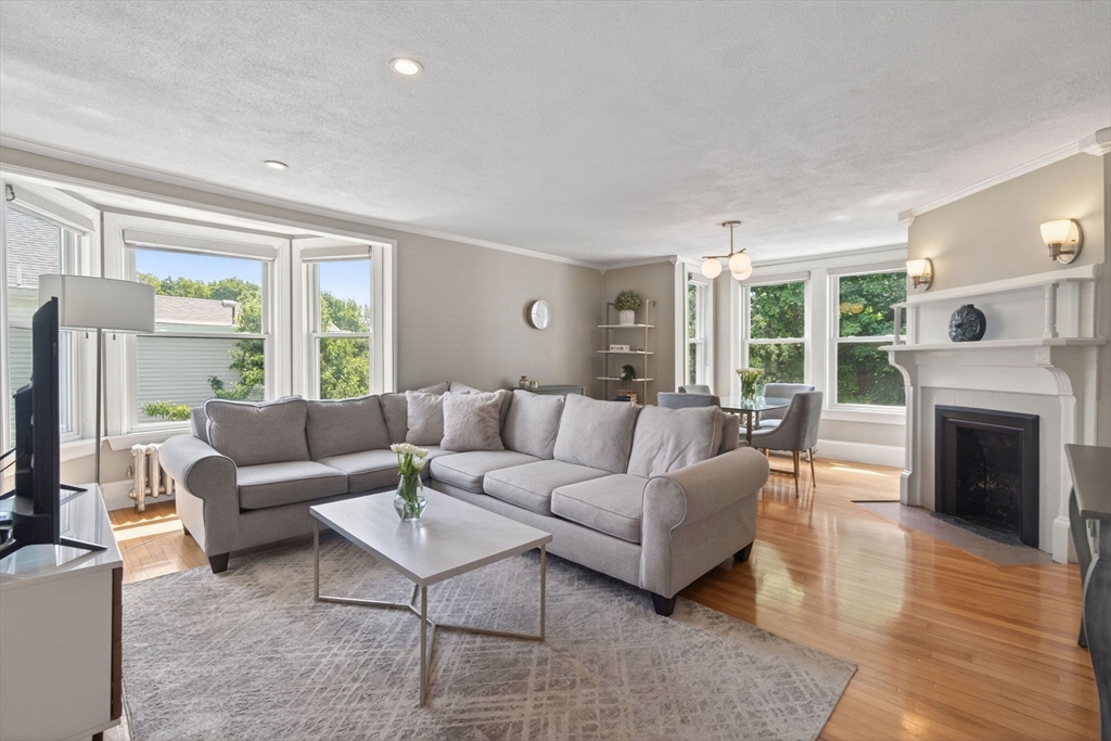 219 Lynn Fells Pkwy # 3