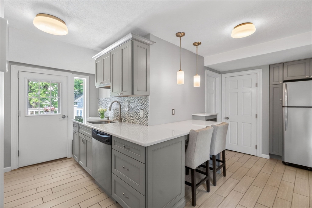 219 Lynn Fells Pkwy # 3