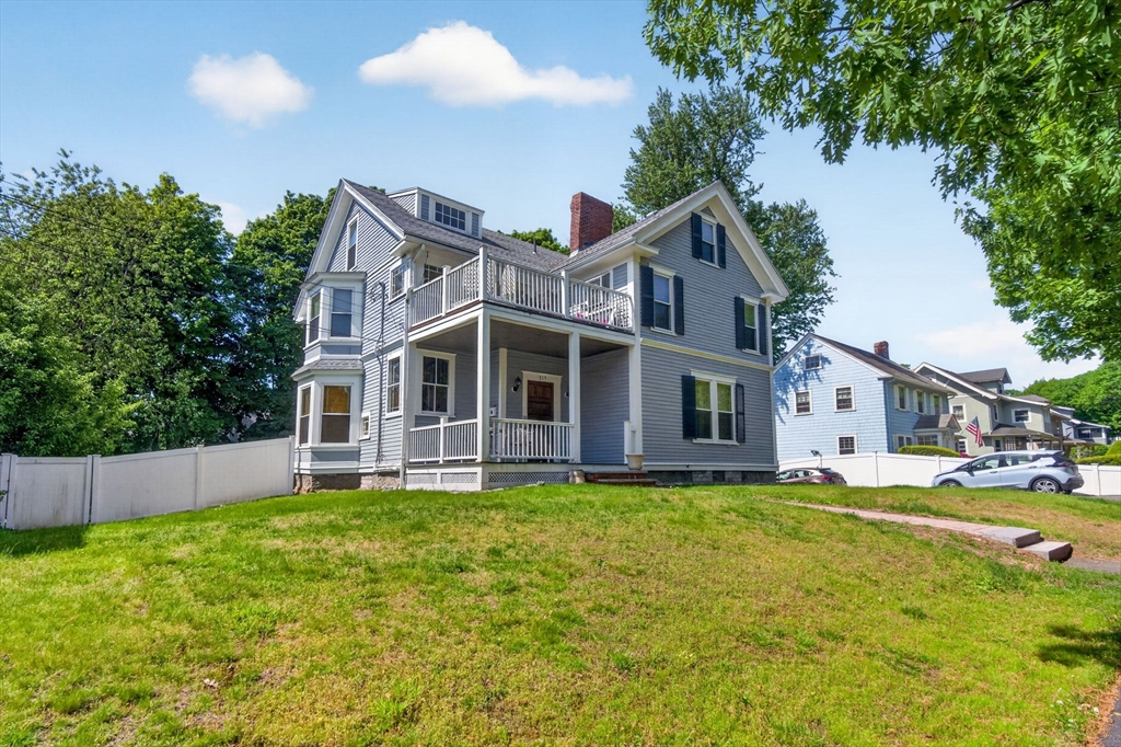 219 Lynn Fells Pkwy # 3