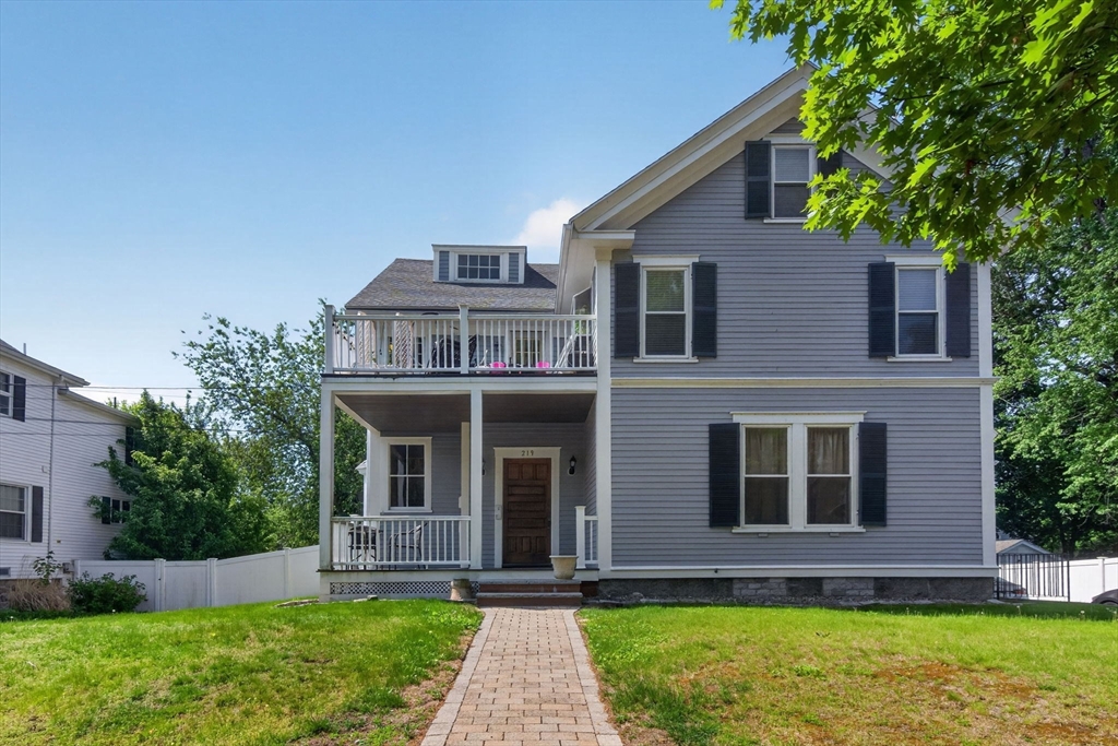 219 Lynn Fells Pkwy # 3