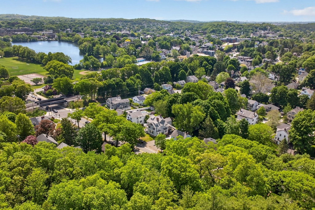 219 Lynn Fells Pkwy # 3