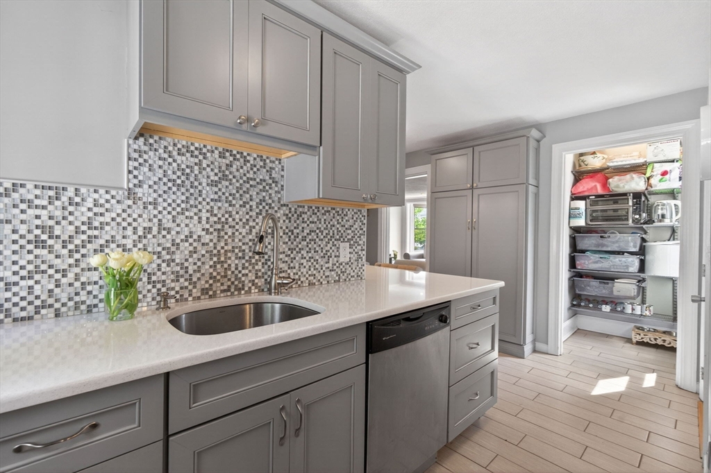 219 Lynn Fells Pkwy # 3