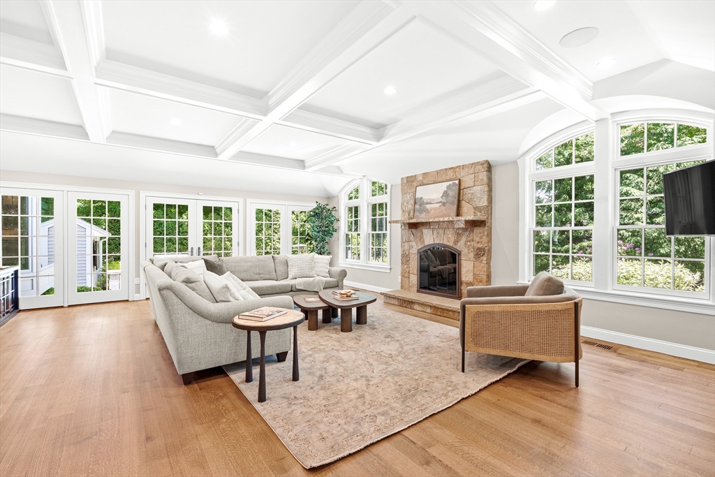 24 Radcliffe Rd