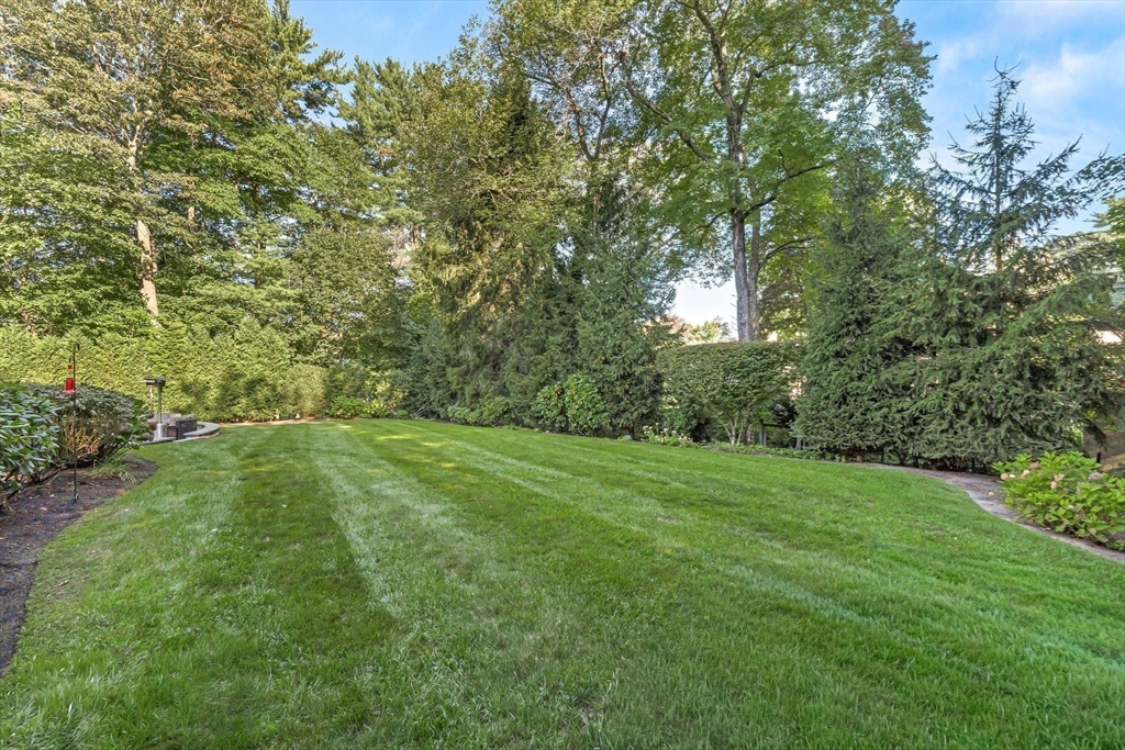 24 Radcliffe Rd