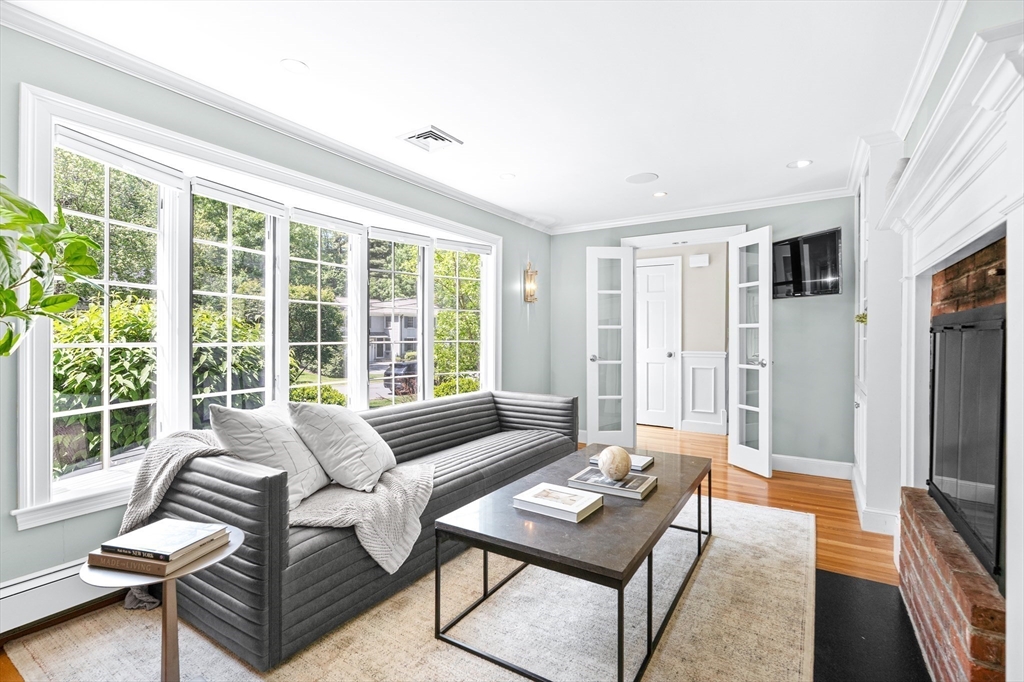 24 Radcliffe Rd