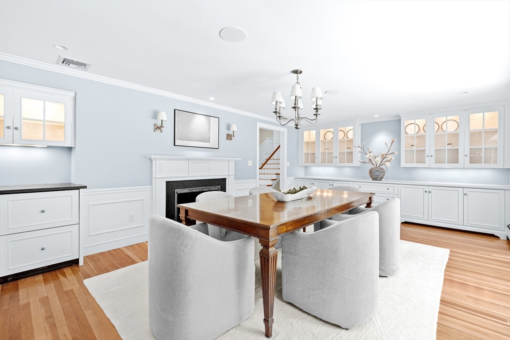 24 Radcliffe Rd