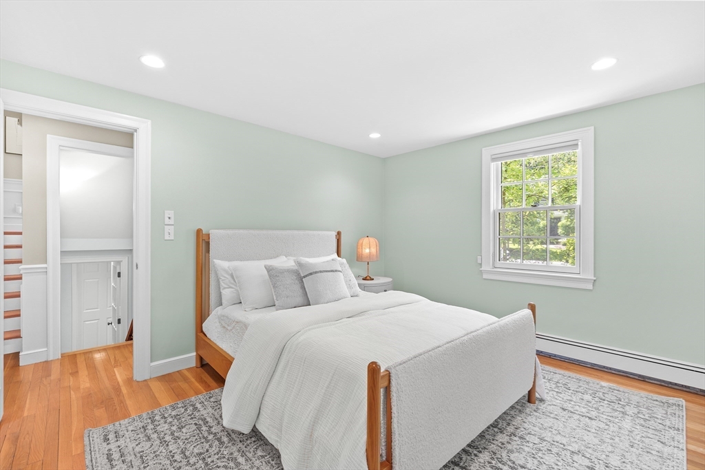 24 Radcliffe Rd