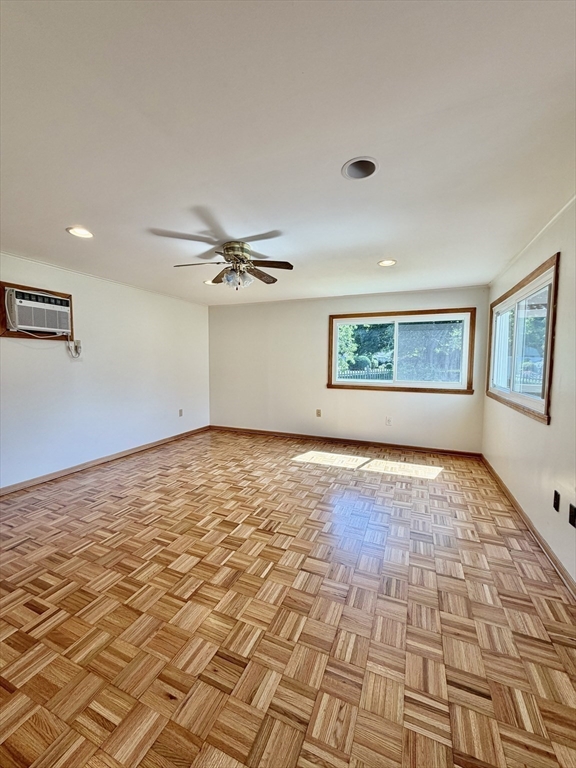 4 Rutledge Rd # 4