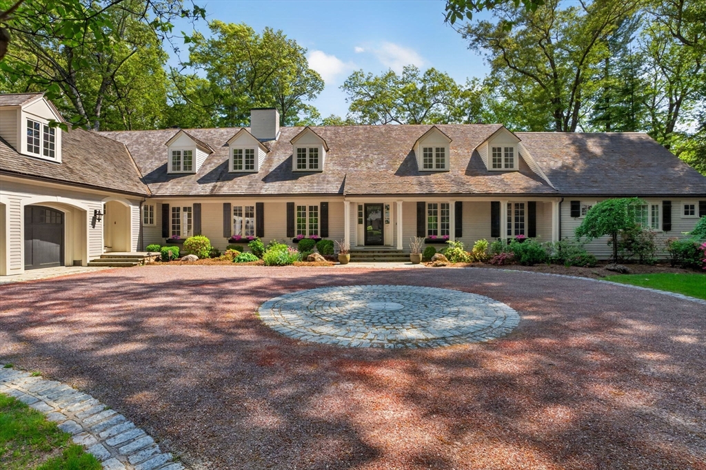 12 Winding River Cir