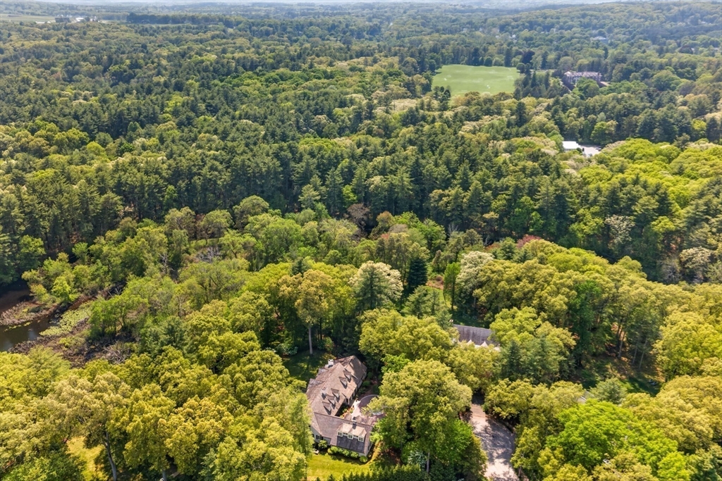 12 Winding River Cir