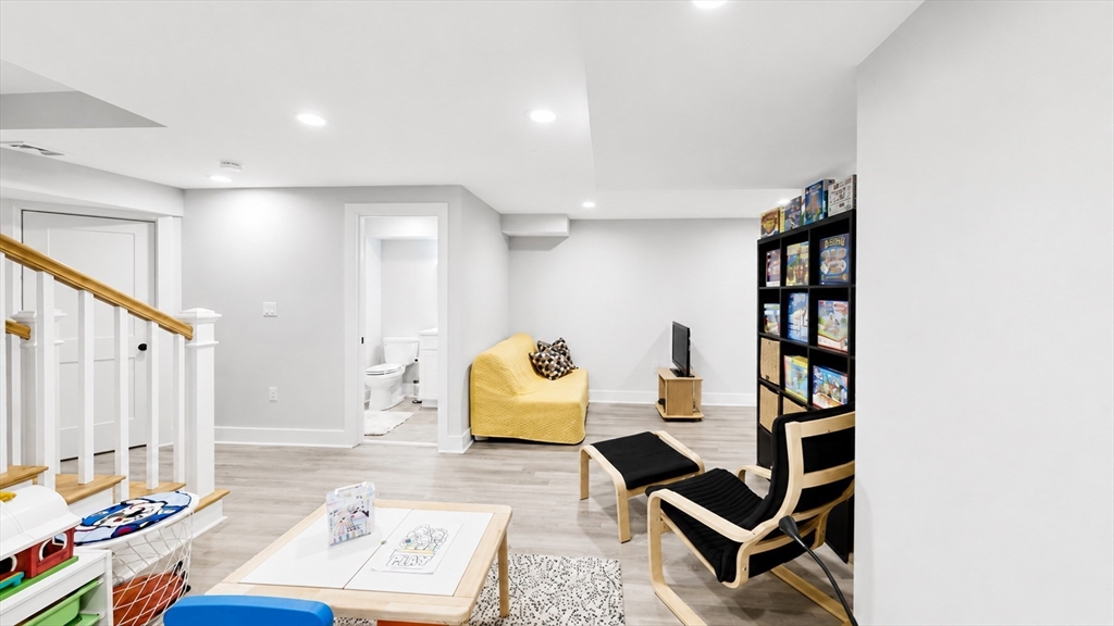 187 Linwood Ave. # 2