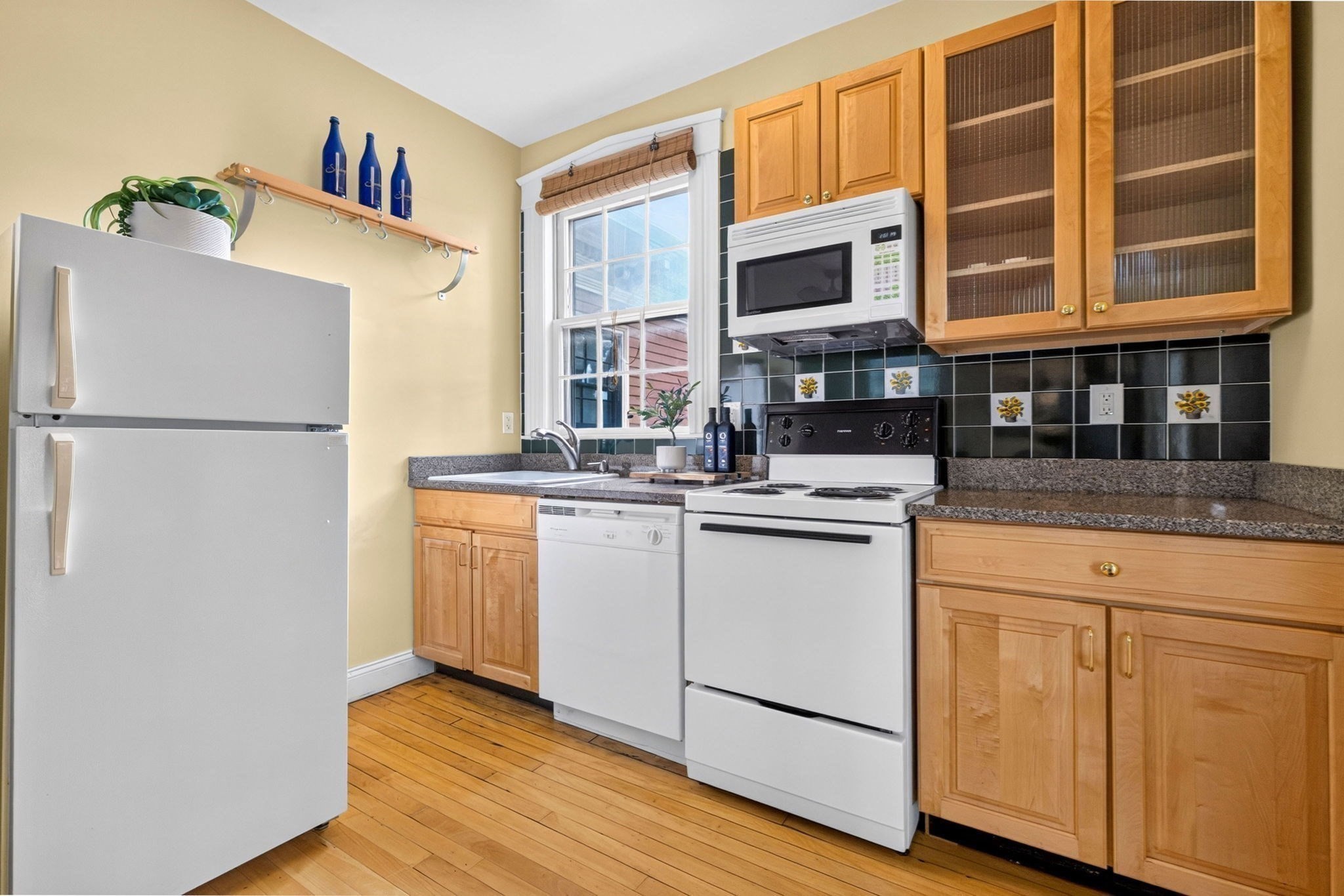 122 W Wyoming Ave # C