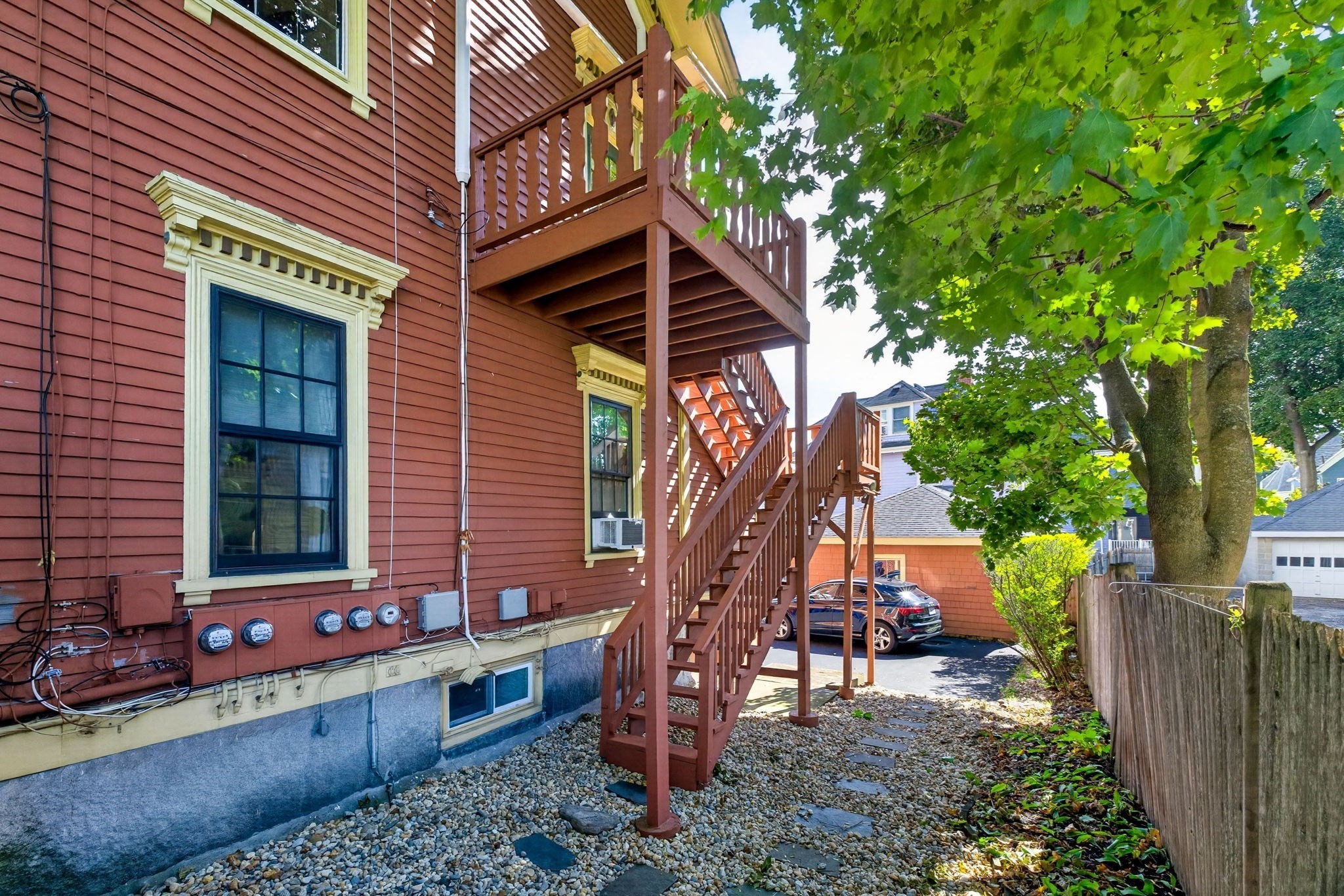 122 W Wyoming Ave # C