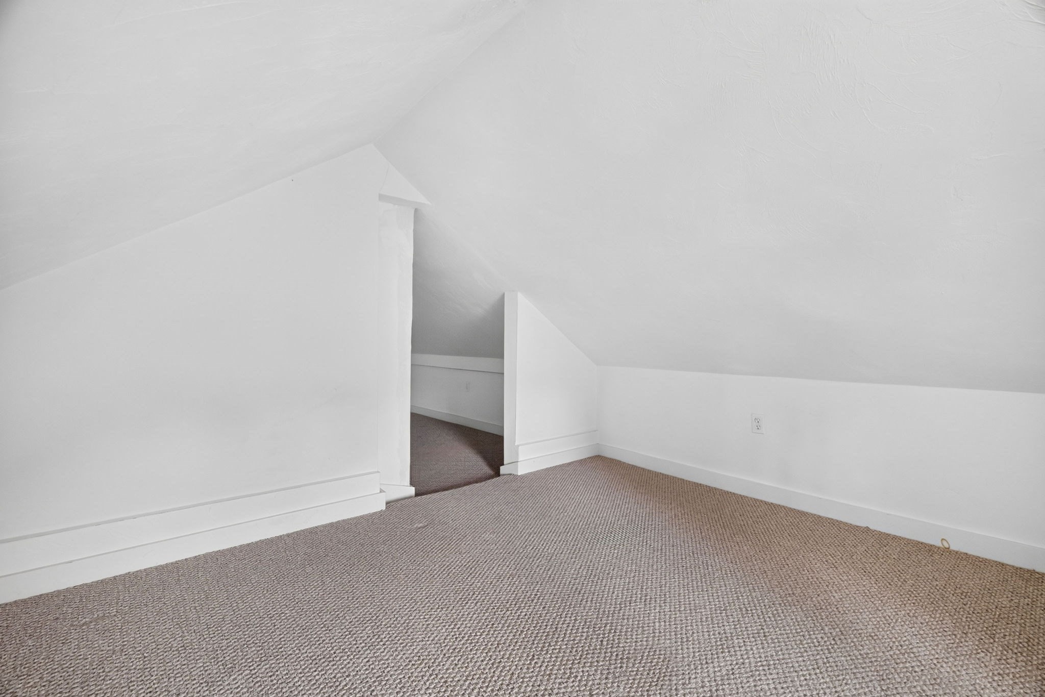 122 W Wyoming Ave # C