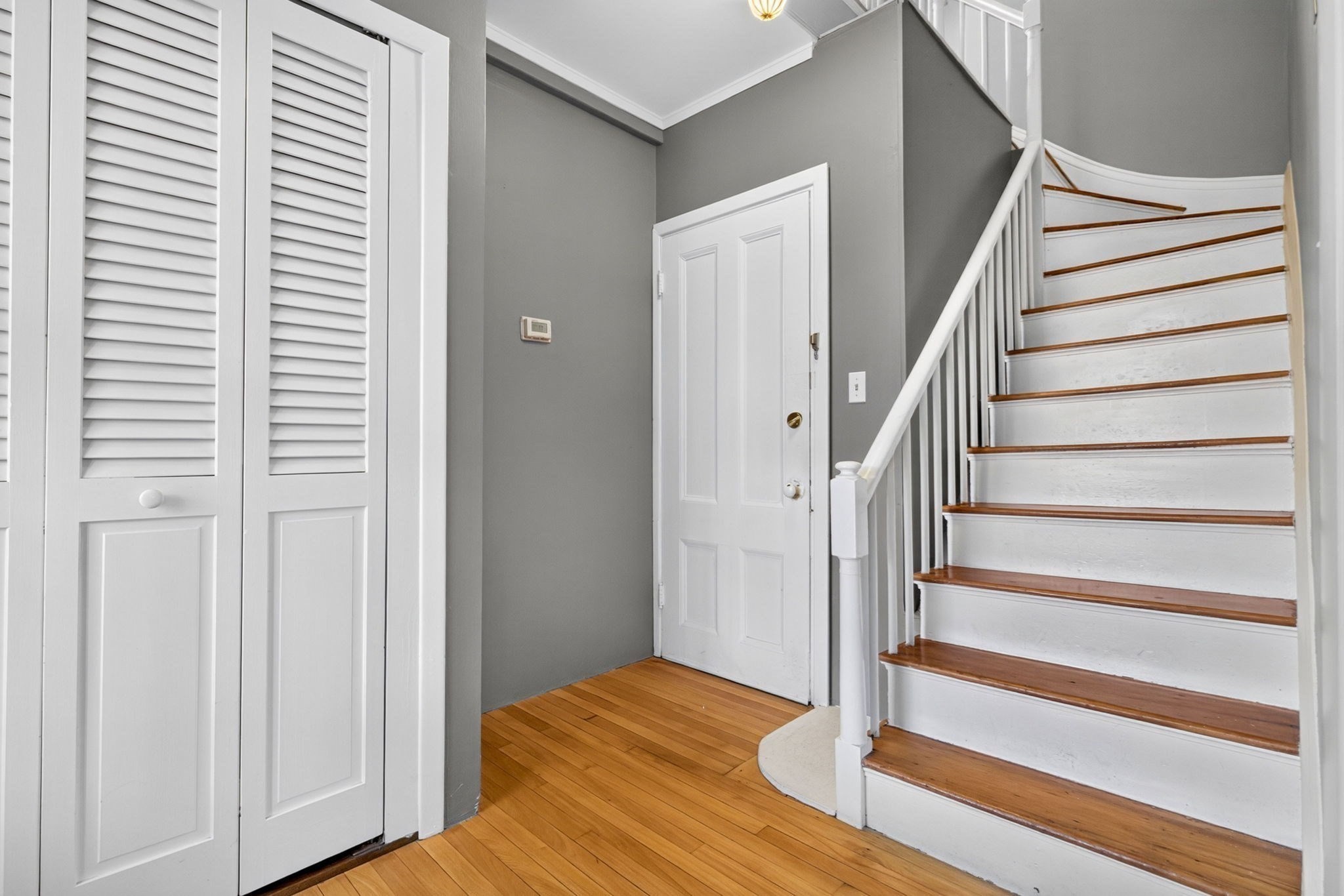 122 W Wyoming Ave # C