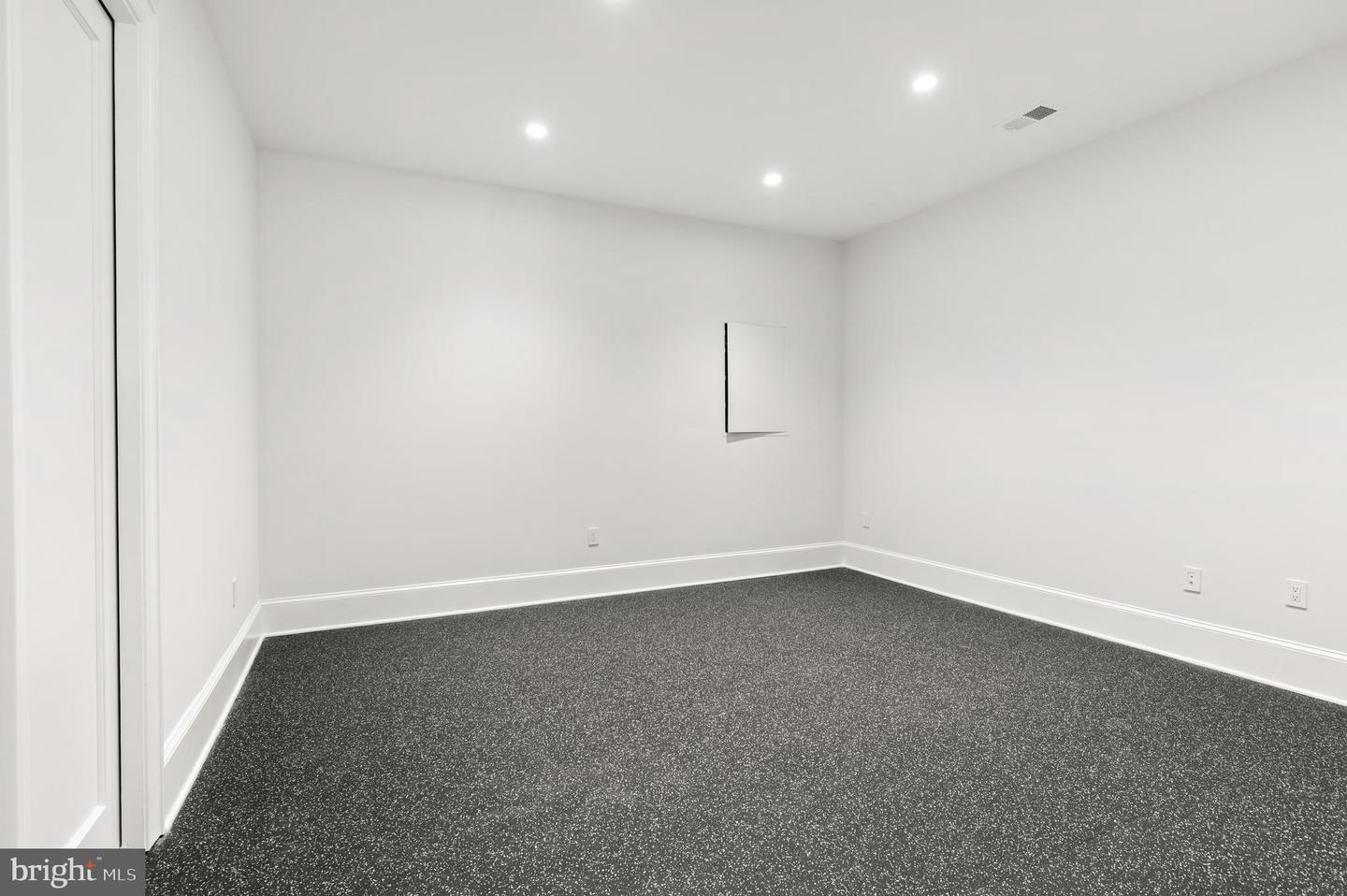 5017 Upton St NW - Washington DC