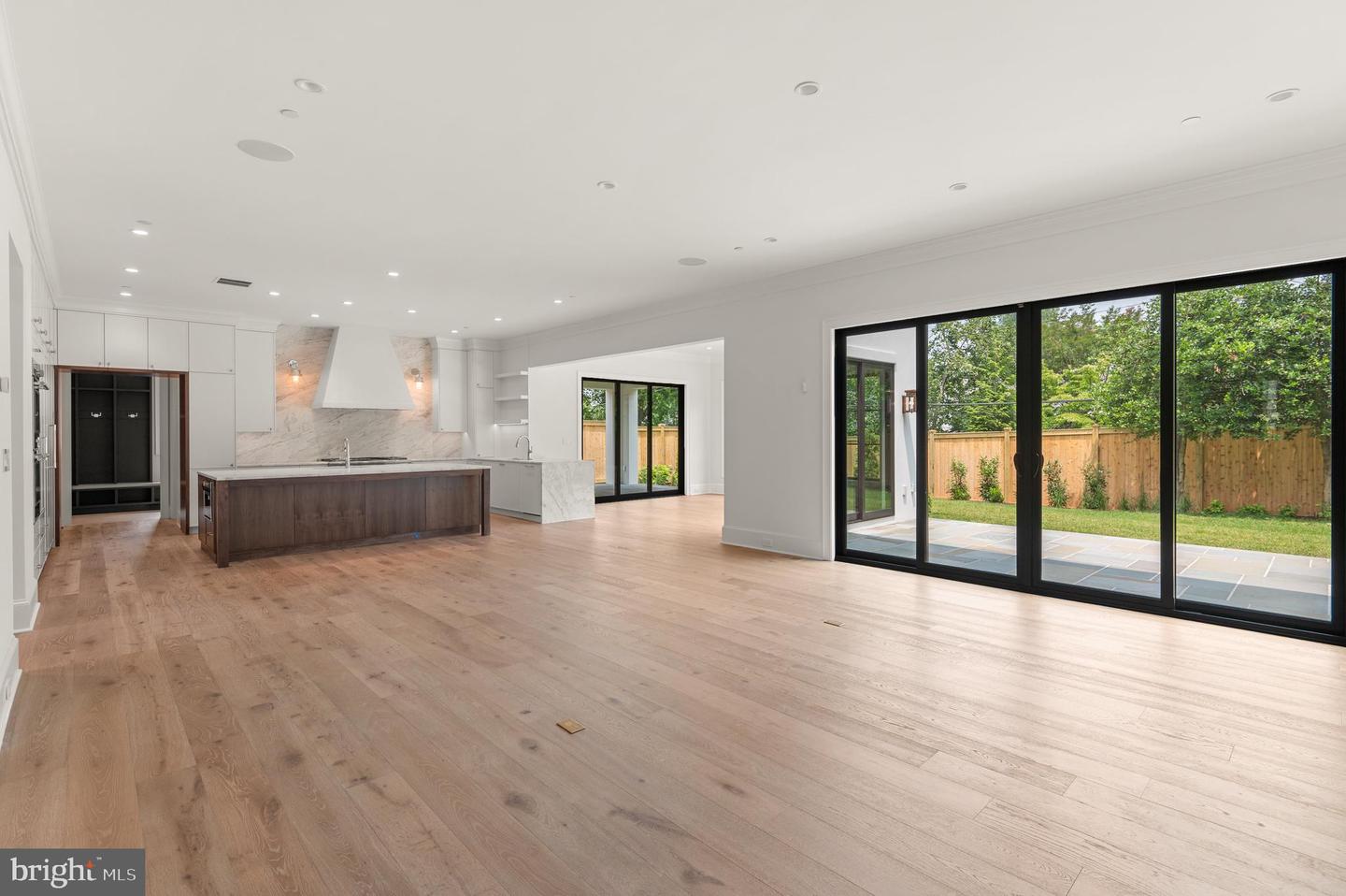 5017 Upton St NW - Washington DC