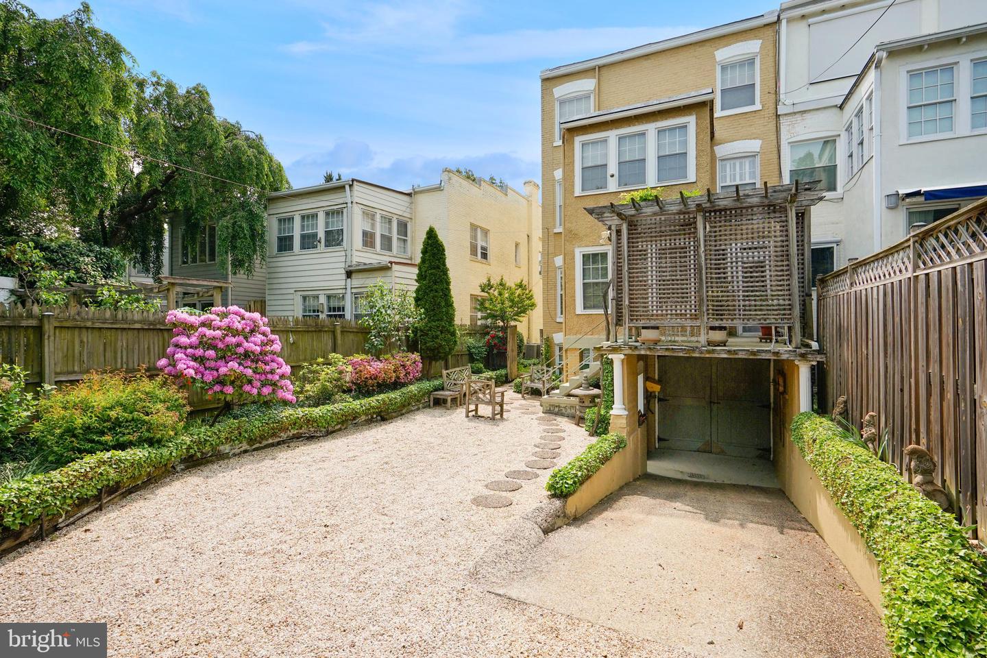 2851 29th St NW - Washington DC