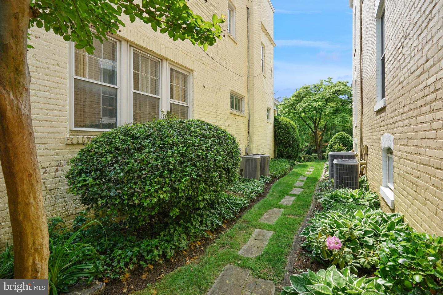 2851 29th St NW - Washington DC